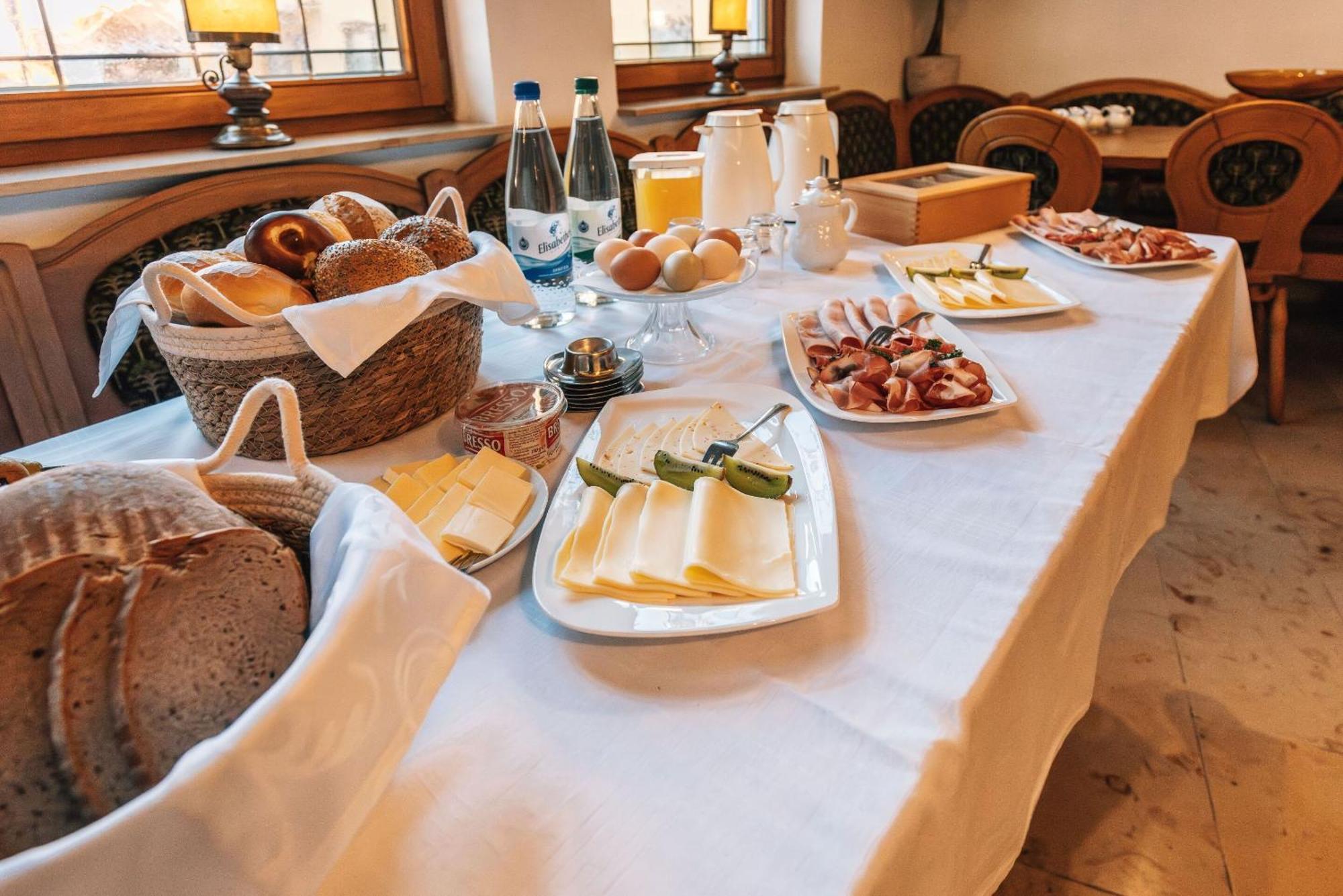 Krone Das Hotel Tauberrettersheim Eksteriør bilde